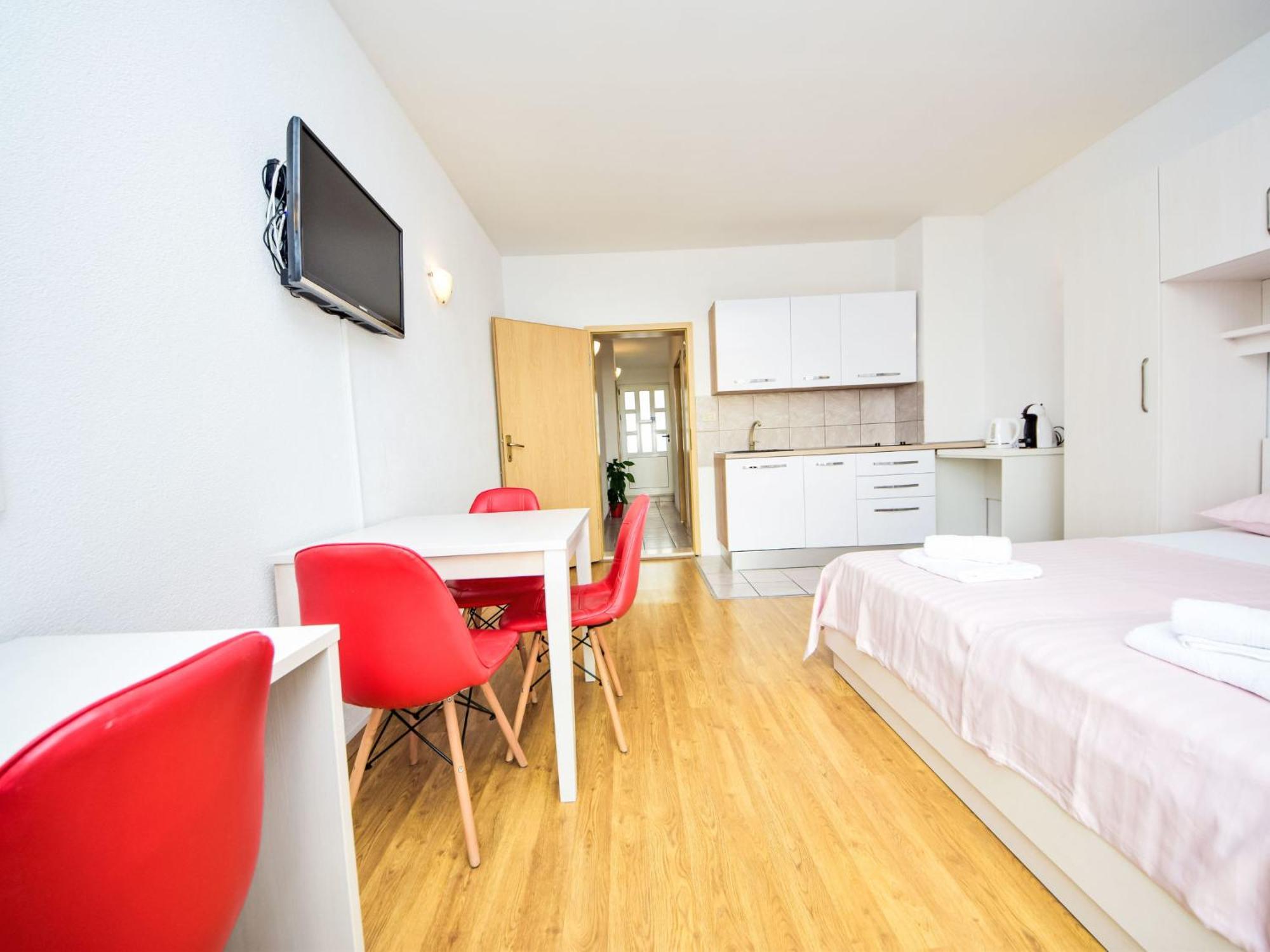 Apartment Mira-1 By Interhome Makarska Esterno foto