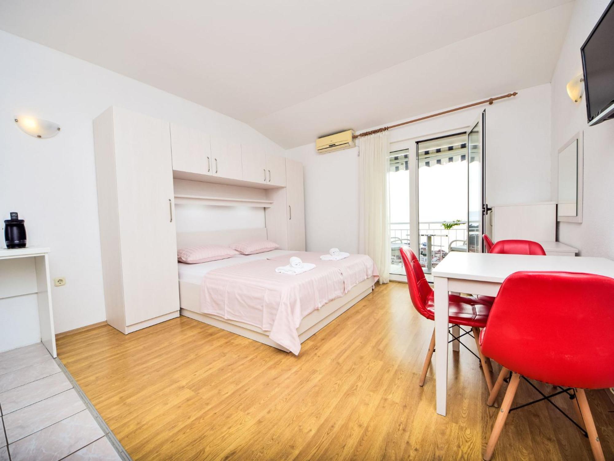 Apartment Mira-1 By Interhome Makarska Esterno foto